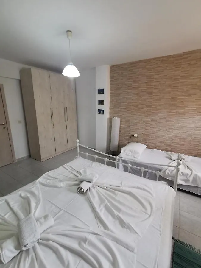 דירות חניוטי Orange_Blue_Aparment №1